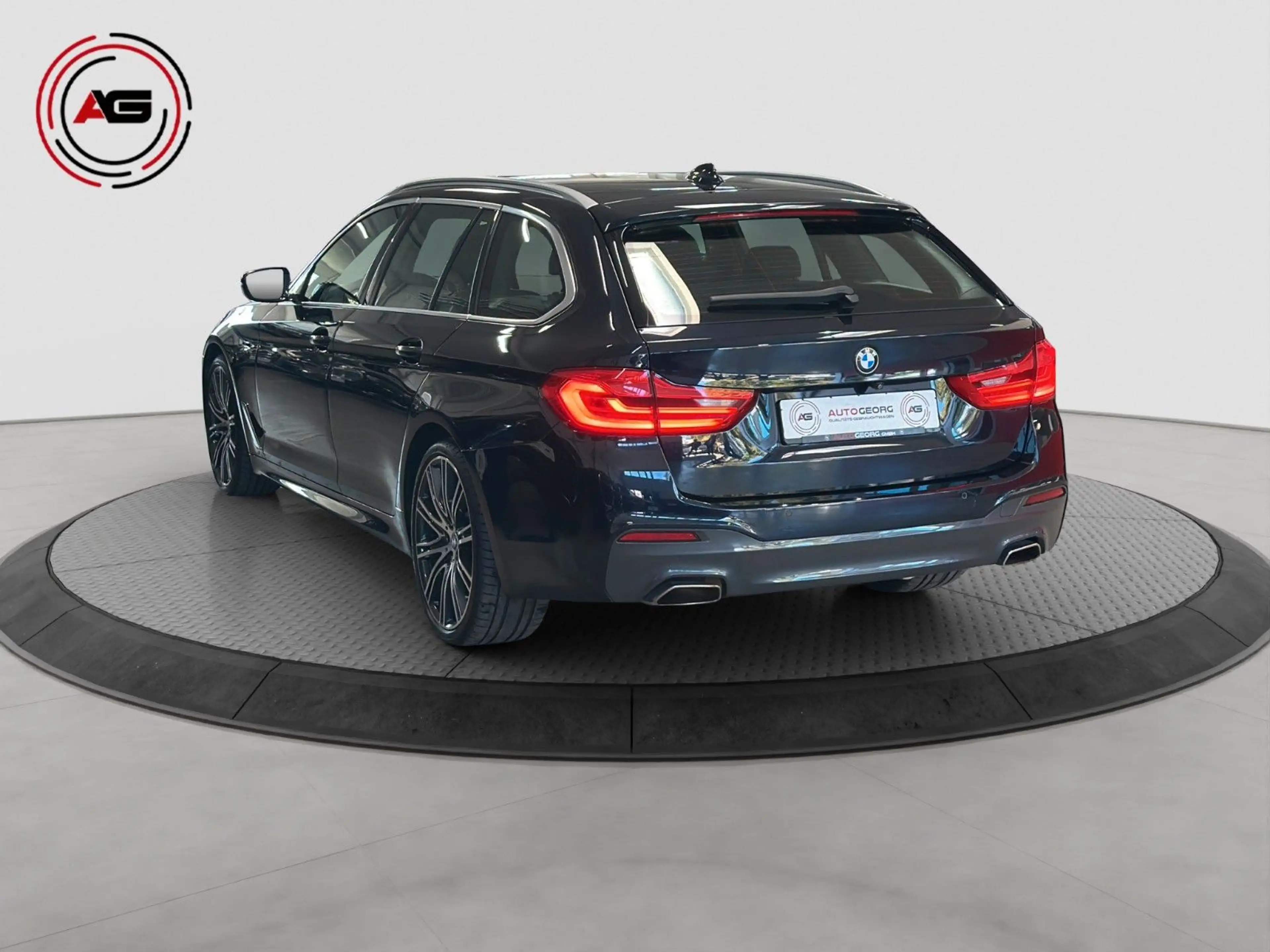 BMW 540 iT xDr. M-SPORT AD.LED ACC SITZKLIMA AHK KAM — photo 7