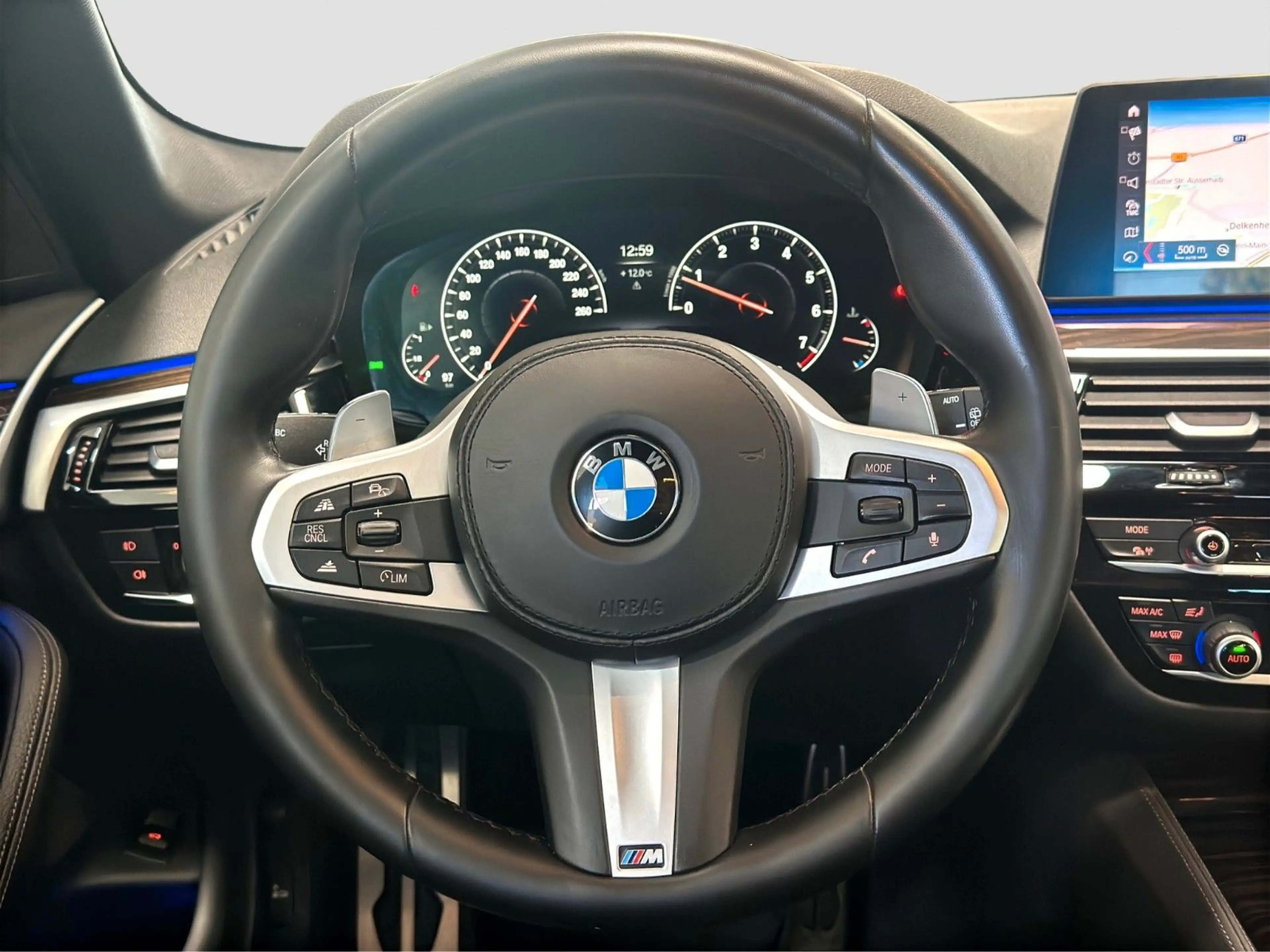 BMW 540 iT xDr. M-SPORT AD.LED ACC SITZKLIMA AHK KAM — photo 14