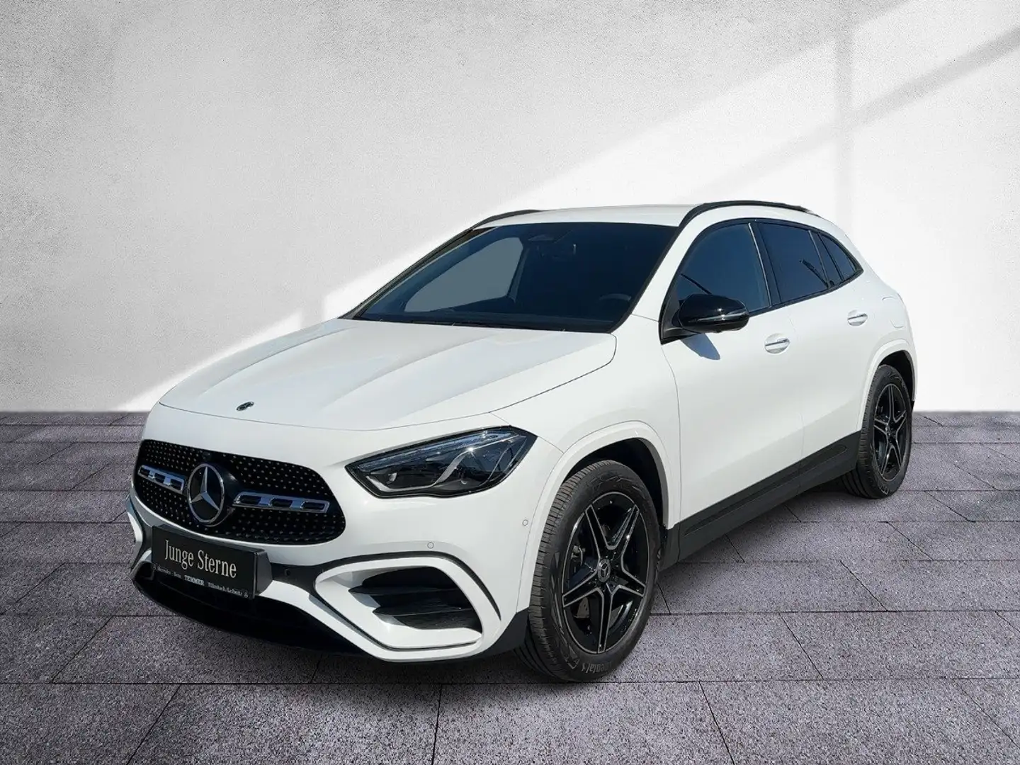 Mercedes-Benz GLA 200 d 4MATIC AMG-Line PREM LRHZG AHV NIGHT Weiß - 2