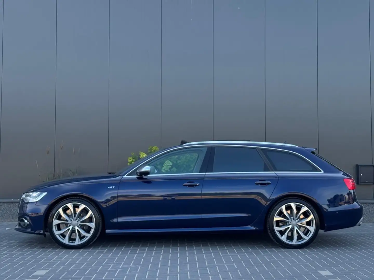 Audi A6 Avant 4.0 TFSI S6 q. PL + FULL PANO NAVI CAMERA HU Bleu - 2