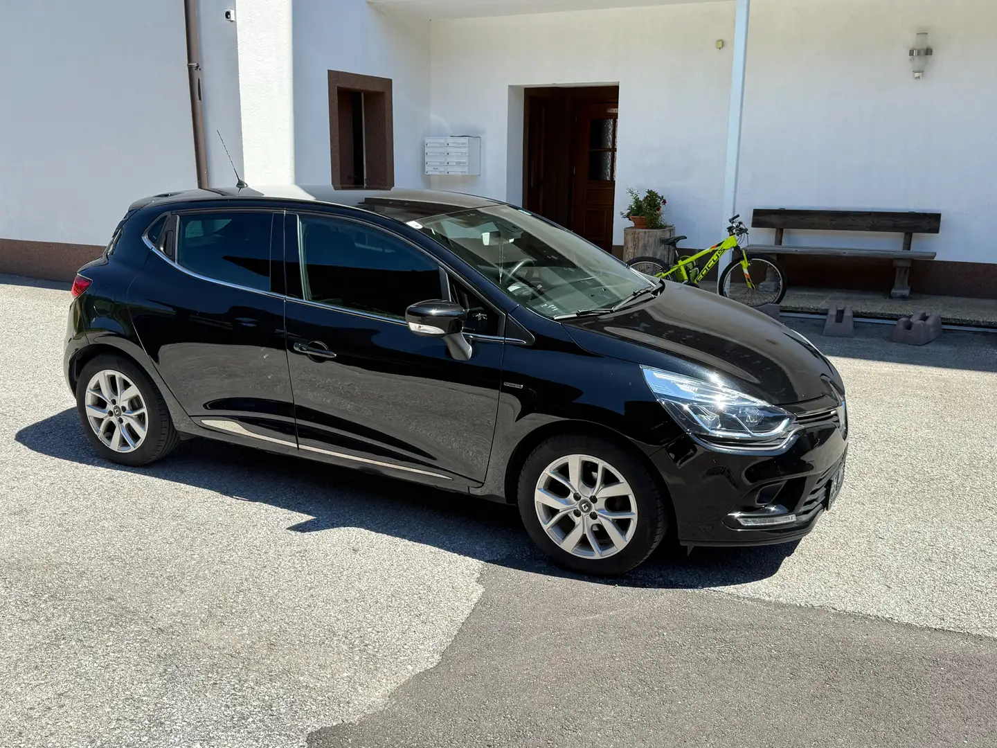 Renault Clio Clio Limited TCe 90 Limited Schwarz - 2