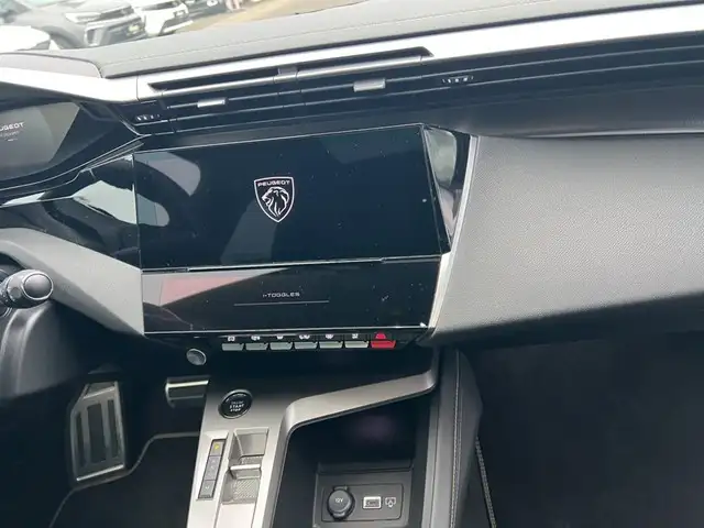 Peugeot 308 view 11
