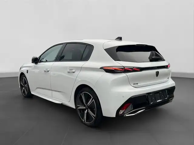 Peugeot 308 view 3