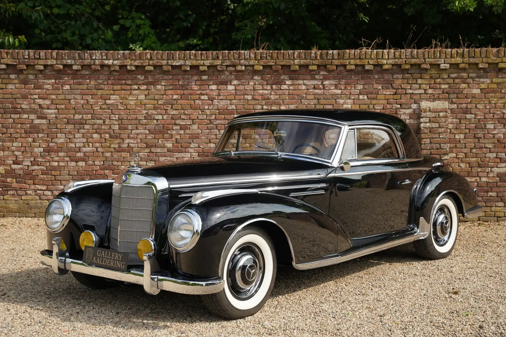 Mercedes-Benz 300 Sc Coupe "One of 98 coupés built" Matching-numbers Noir - 1