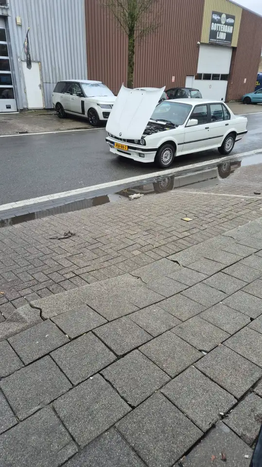 BMW 325 e30 325 ix, foto 3