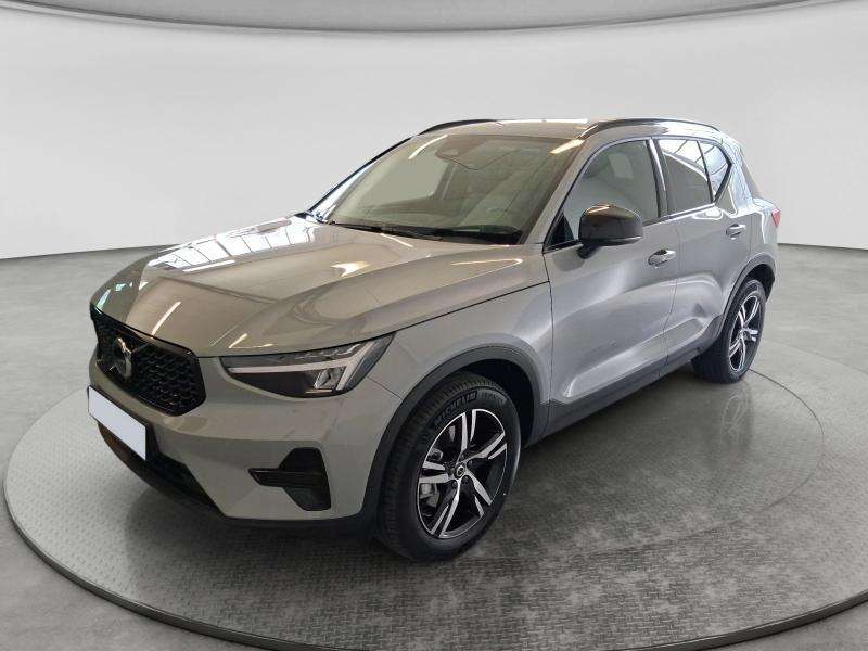 Volvo XC40 2026