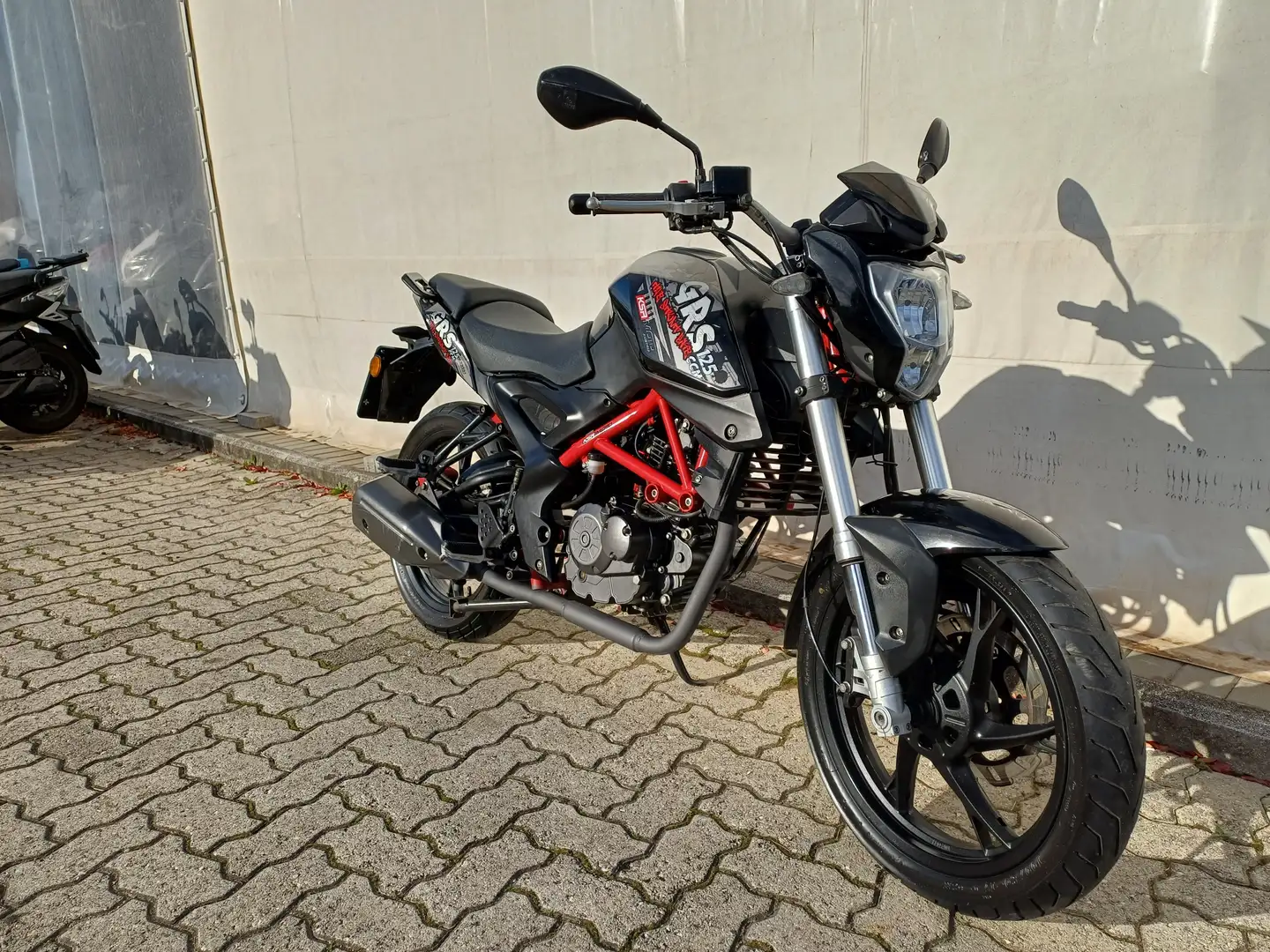 KSR Moto GRS 125 KSR MOTO GRS 125 ANNO 2018 KM 9.900 Чёрный - 1