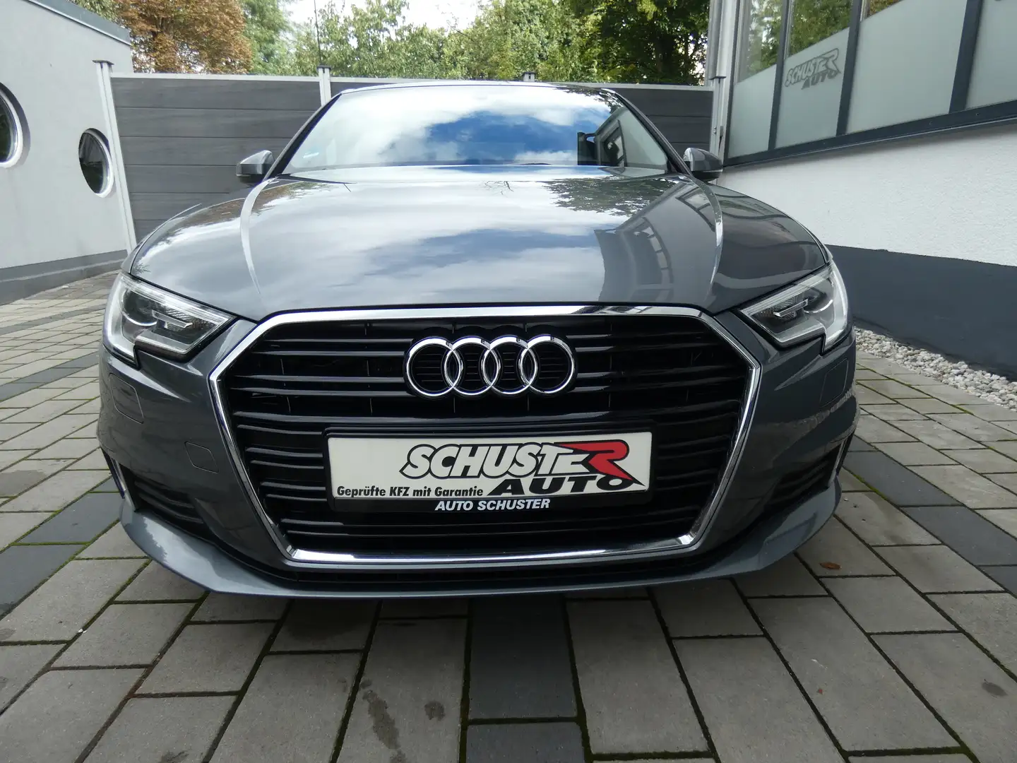 Audi A3 sport Standheizung Sportsitze Grau - 2