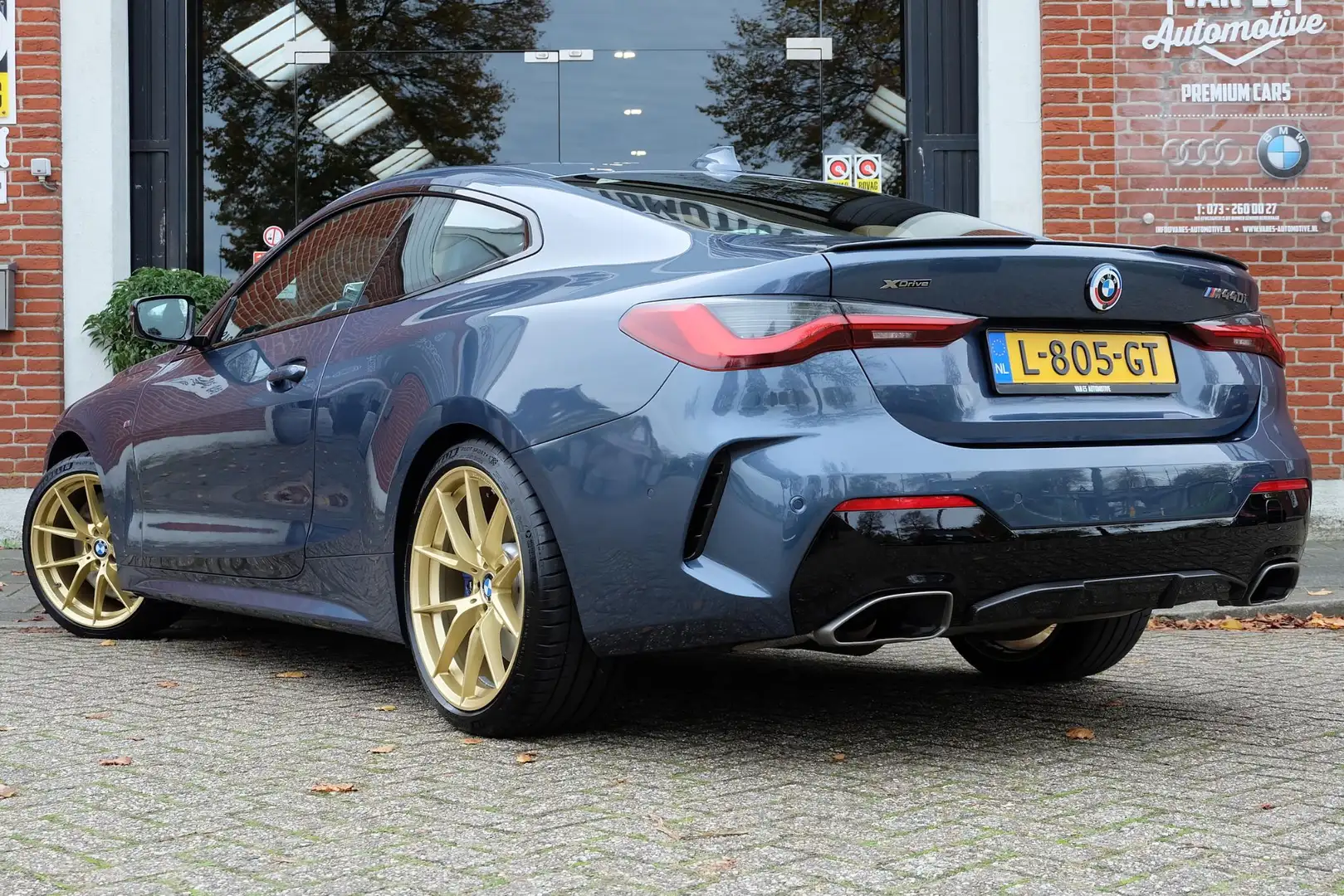 BMW 440 4-serie Coupé M440i xDrive High Executive / Carbon Blauw - 2