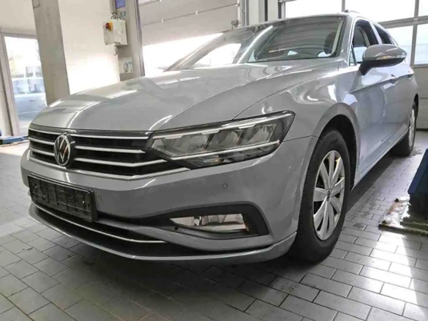 Volkswagen Passat Variant 2.0 TDI DSG HEAD-UP+LED+NAVI+RFK+ Grau - 2