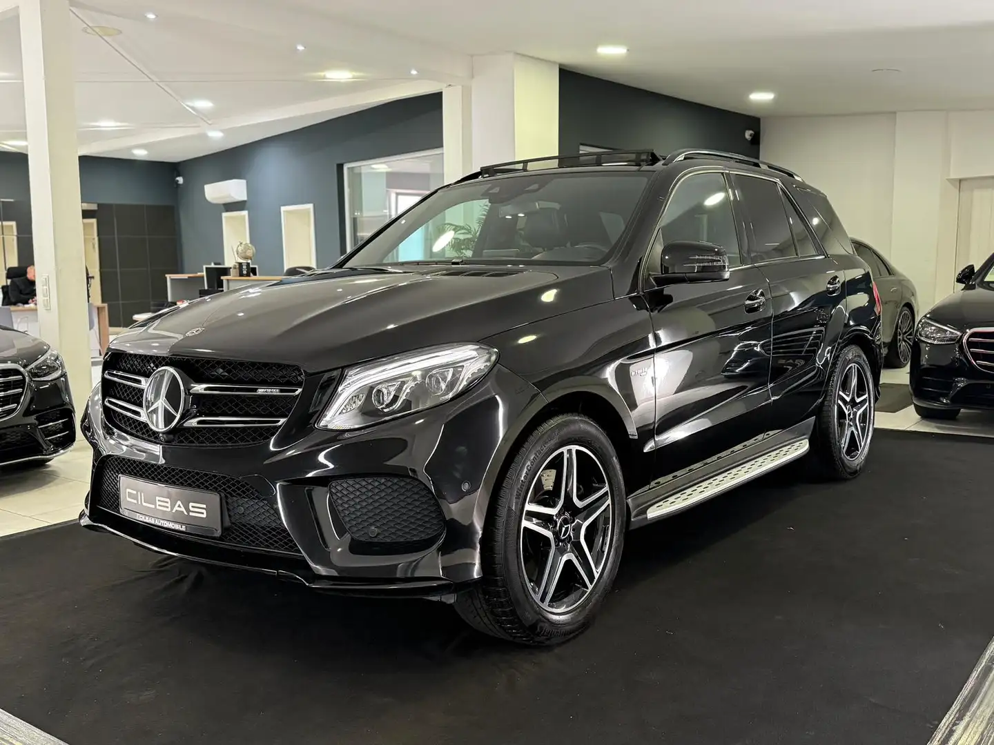Mercedes-Benz GLE 43 AMG 4M *AIR*NIGHT*PANO*LED*360*LED*AHK* Schwarz - 2