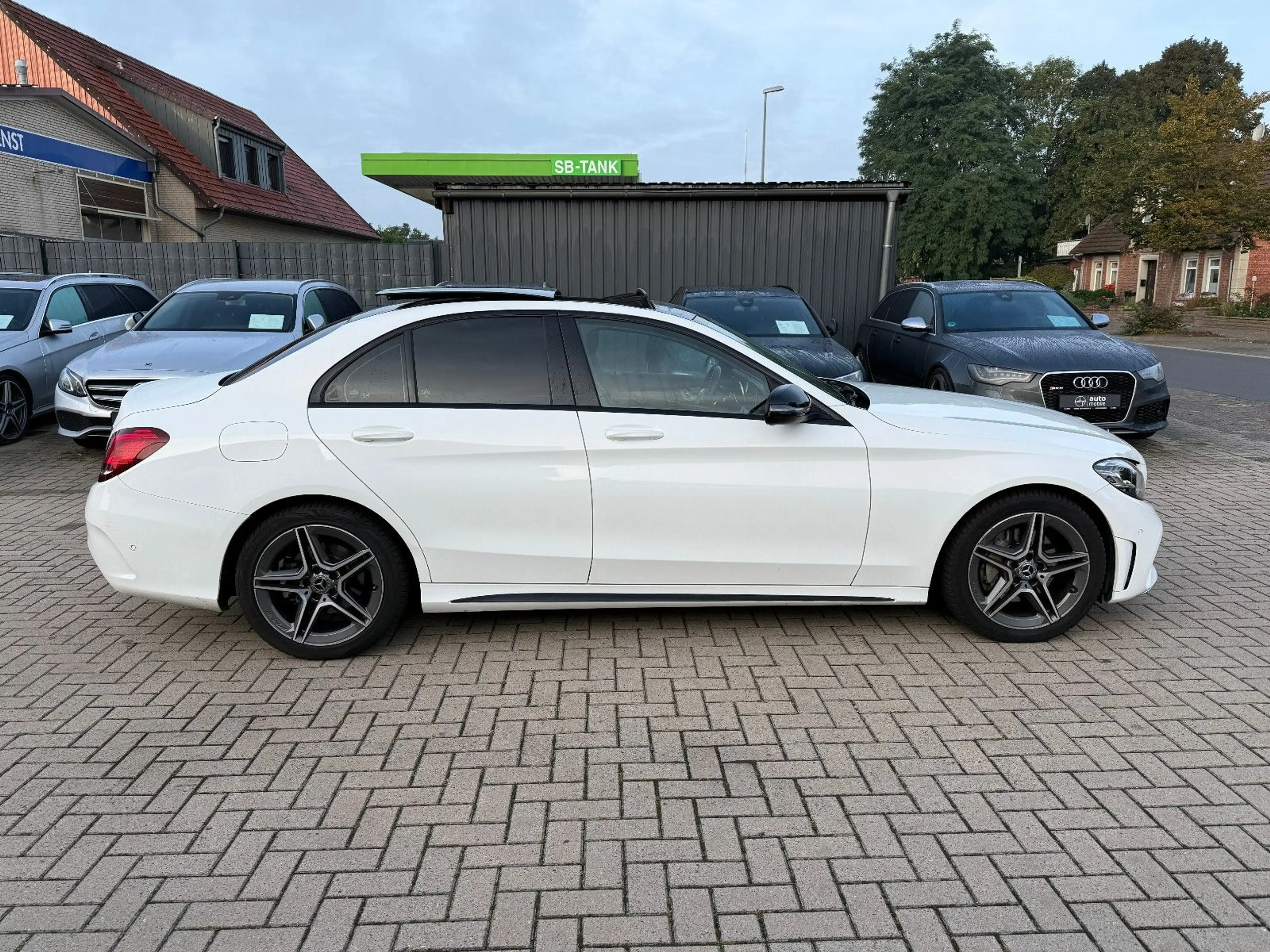 Mercedes-Benz C 200 C Limo, AMG Paket, Pano, LED, Kamera, TÜV neu — photo 6