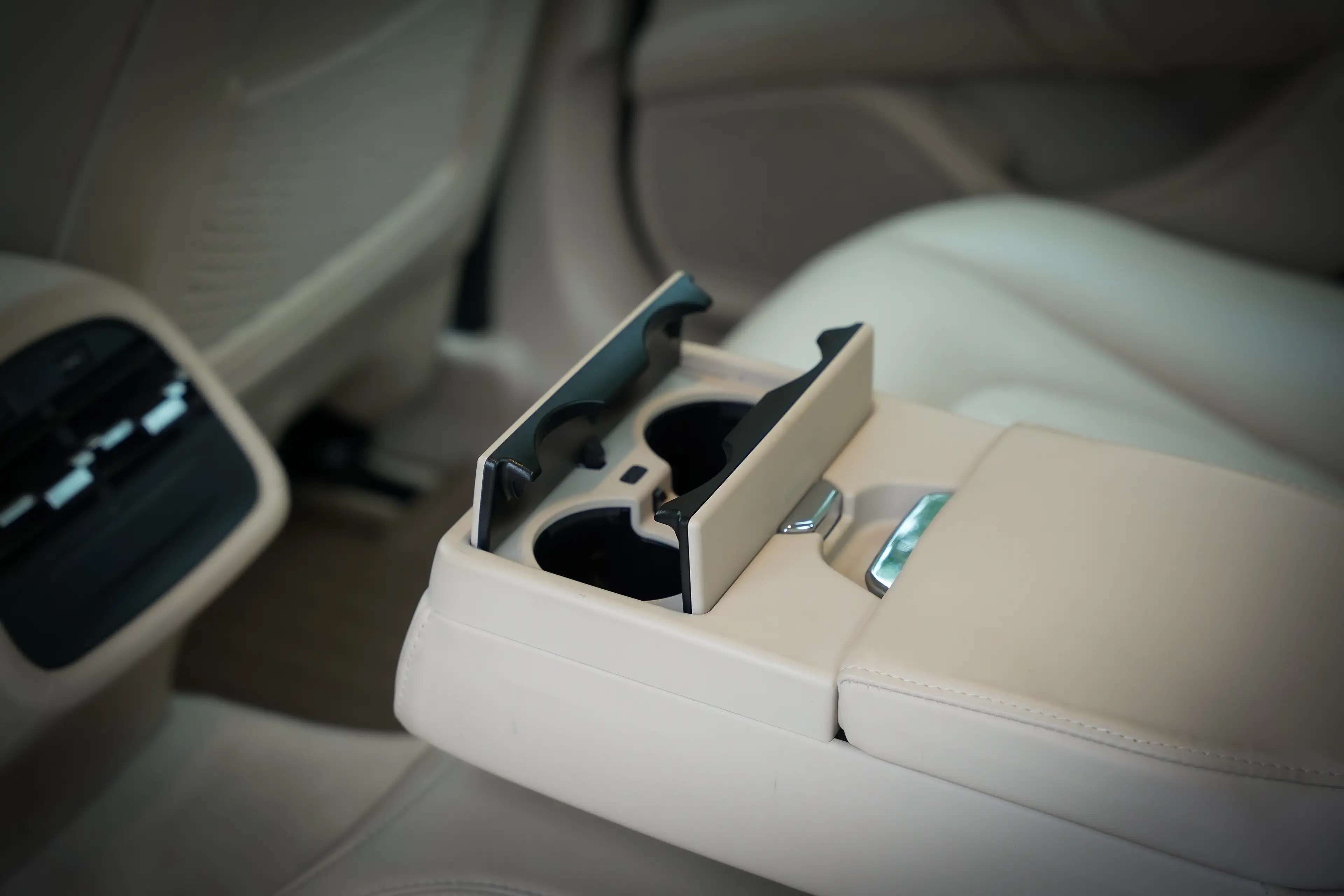 Maserati Ghibli Ghibli 3.0 V6 — photo 9