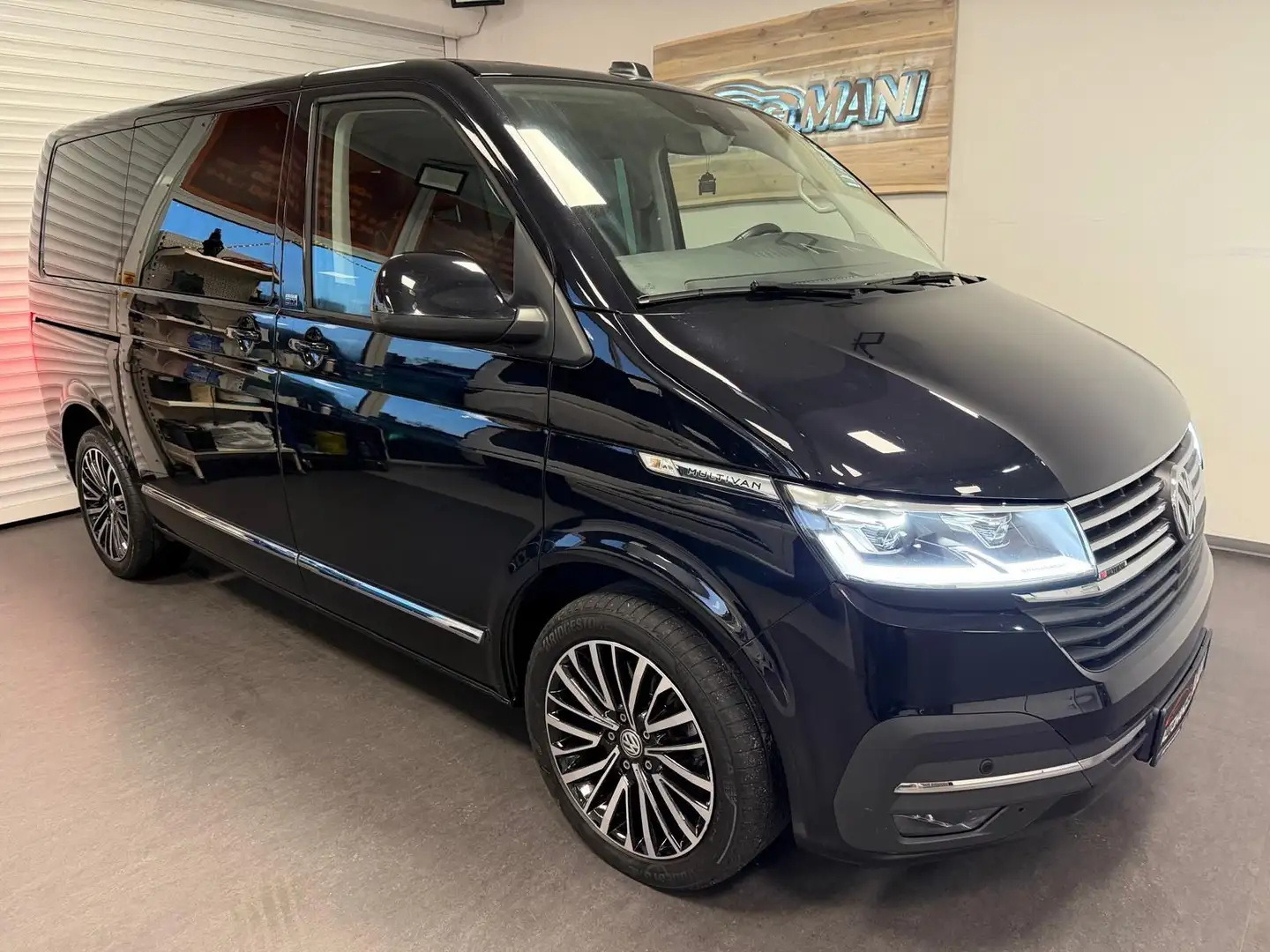 Volkswagen T6 Multivan T6.1Multivan Generation Six4MOTION/Leder/LED/ACC Negru - 1