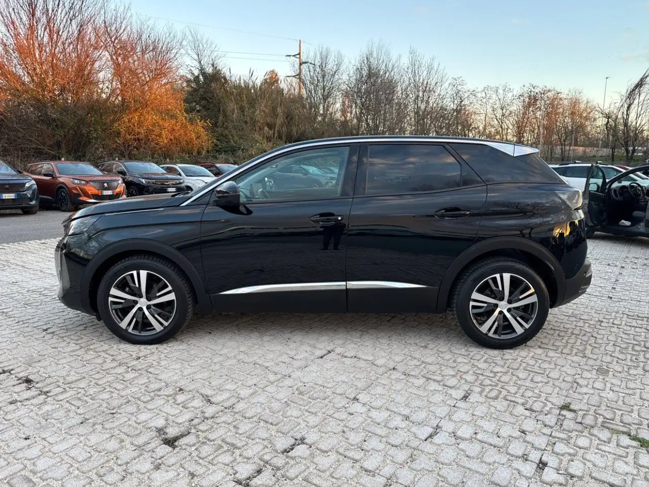 Peugeot 3008 BlueHDI 130 EAT8 S&S Allure Pack 2
