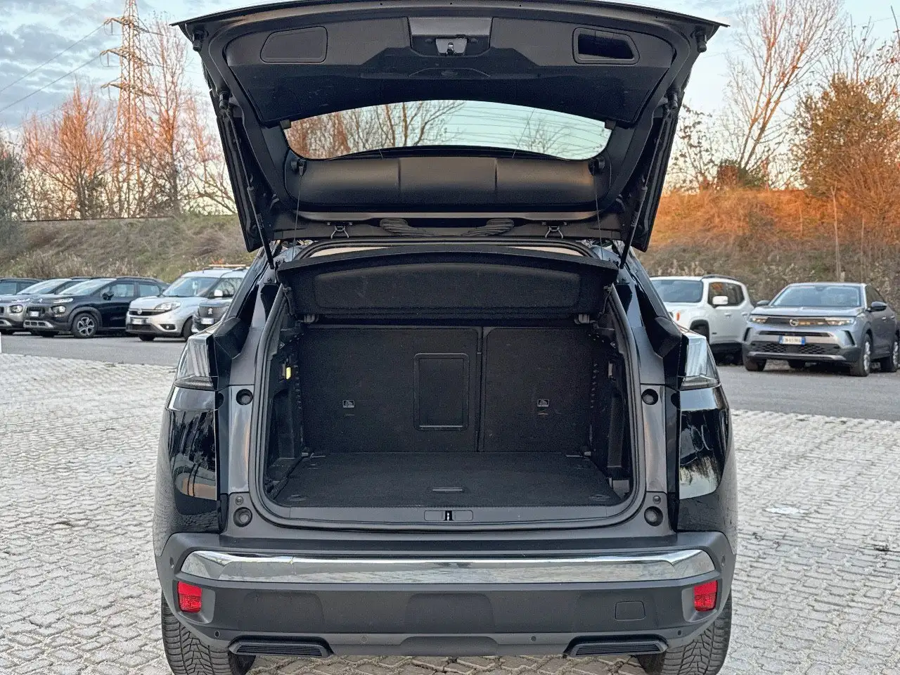 Peugeot 3008 BlueHDI 130 EAT8 S&S Allure Pack 12