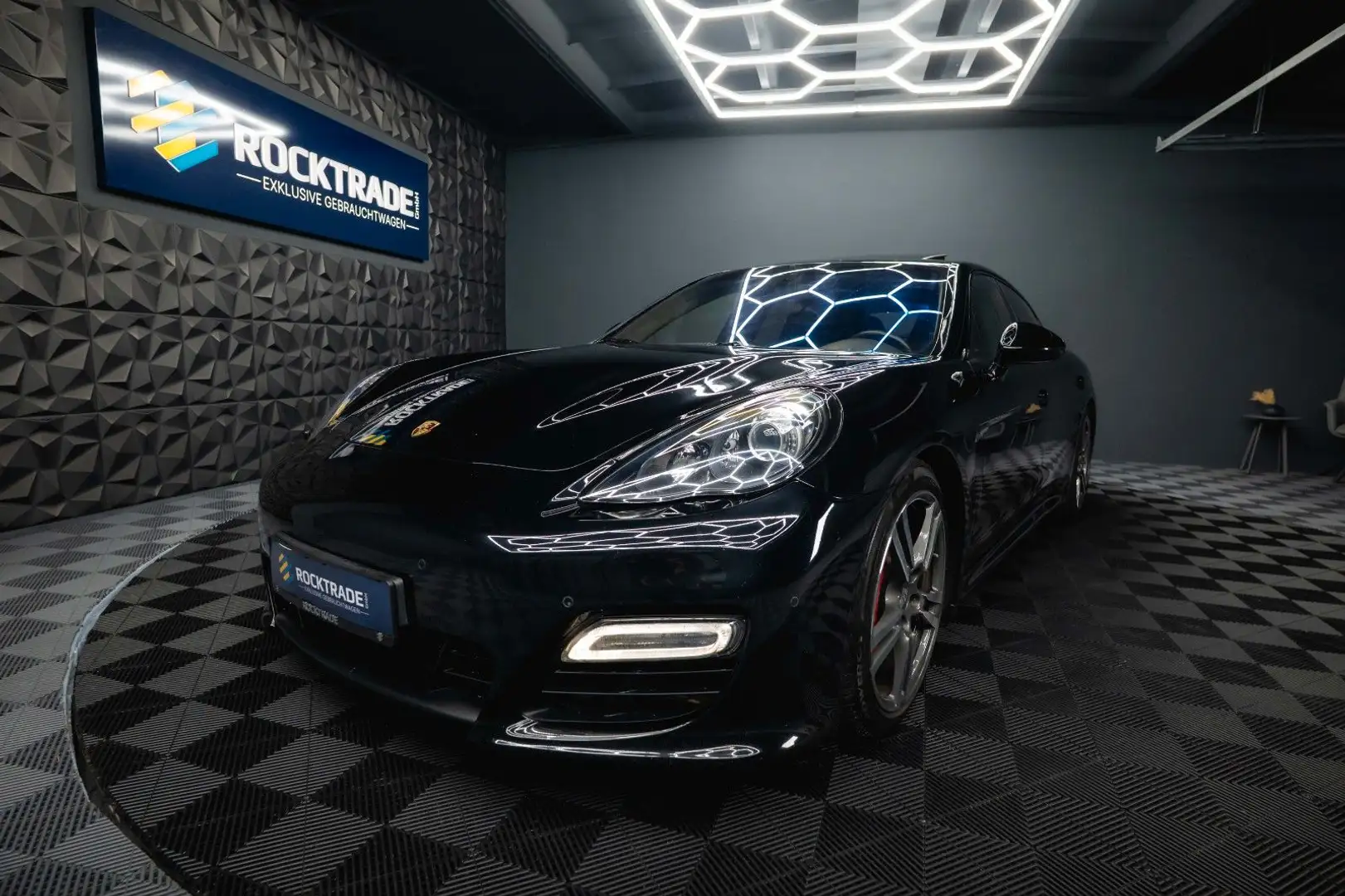 Porsche Panamera 4.8 GTS 4WD Black Design *Sportabgas* Schwarz - 2