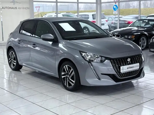 Peugeot 208 Allure +Navi+BT+Kamera+Aut+Digital+1.Hand