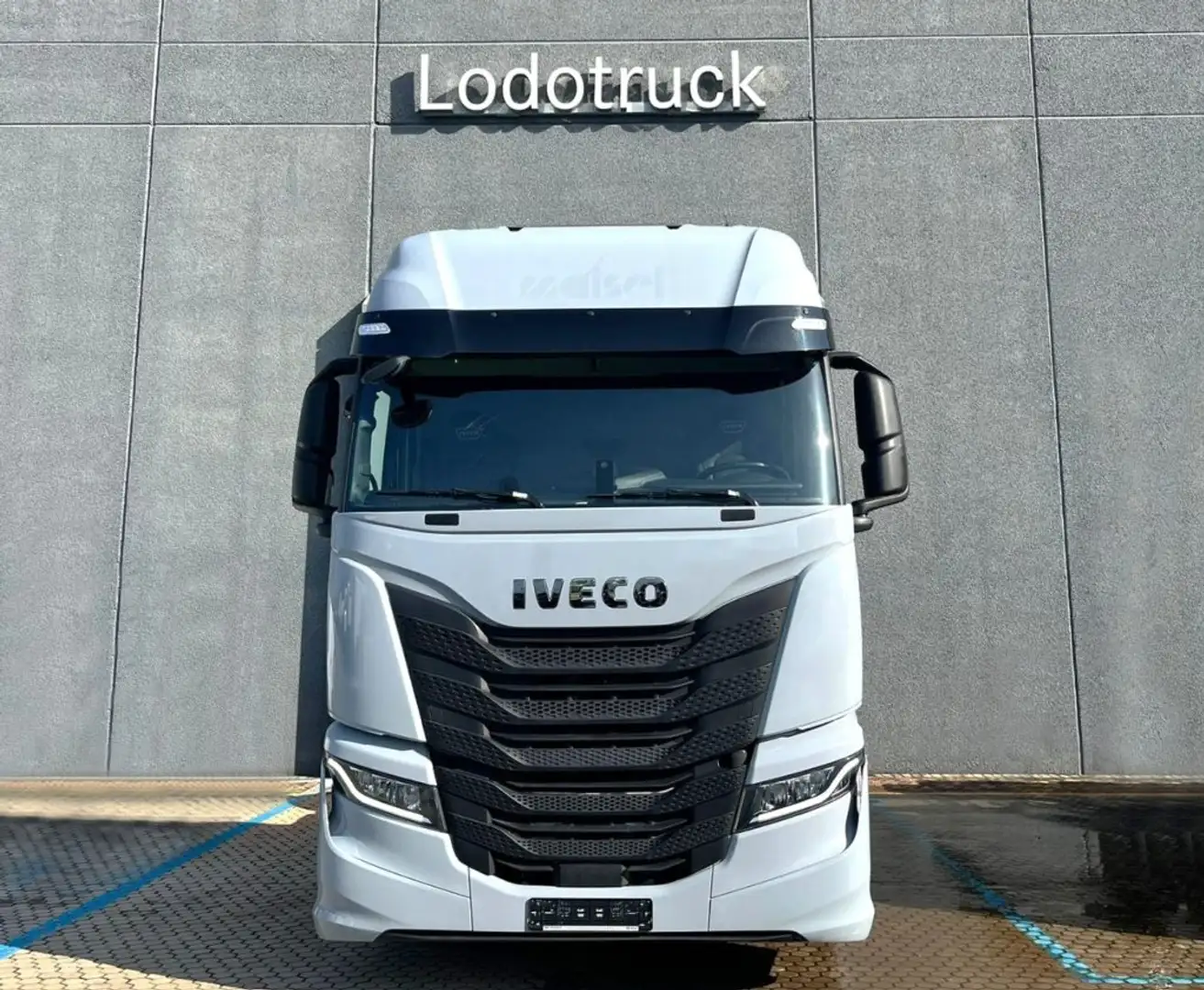Iveco Stralis S-Way 440 Grigio - 2