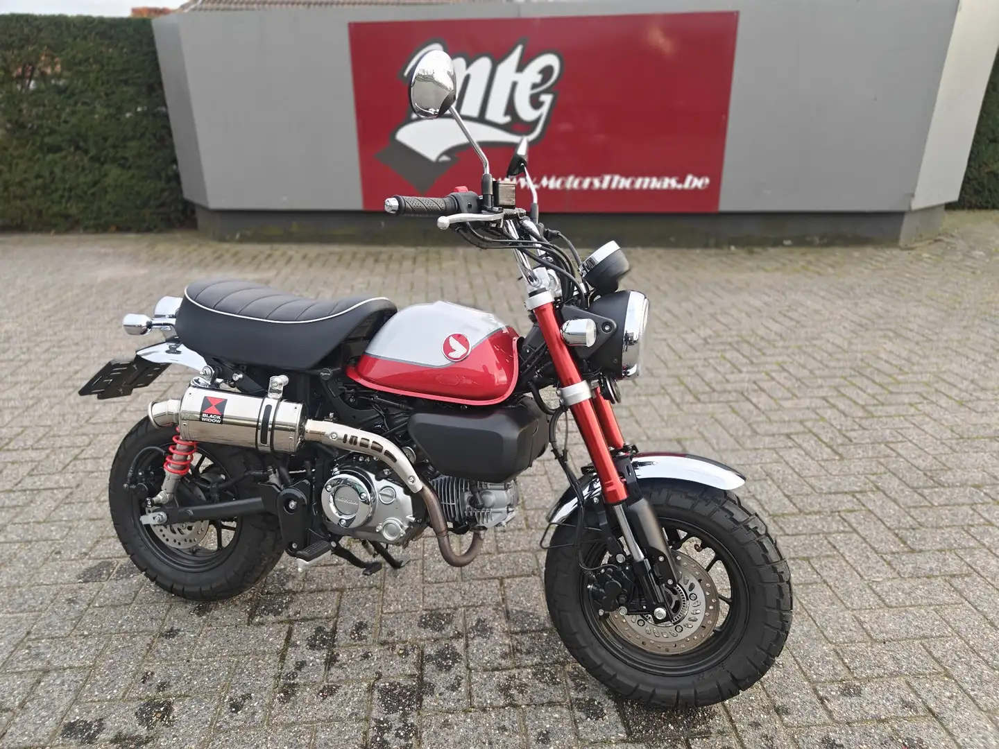 Honda Monkey 125 Rouge - 1