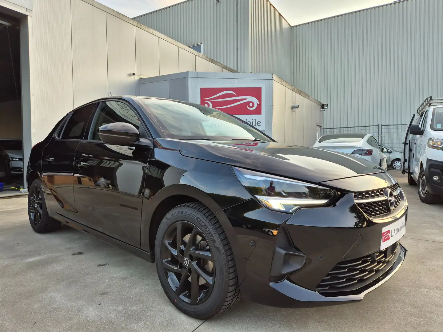 Opel Corsa 1.2 Turbo 131cv Auto-8 /GS Line/ 12.634 km! 2023! Zwart - 2