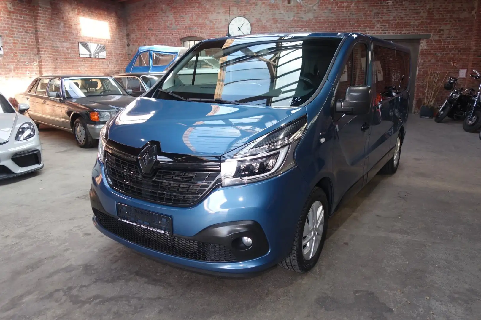 Renault Trafic Combi L2H1 Grand SpaceClass Camper TüvNeu Blau - 1