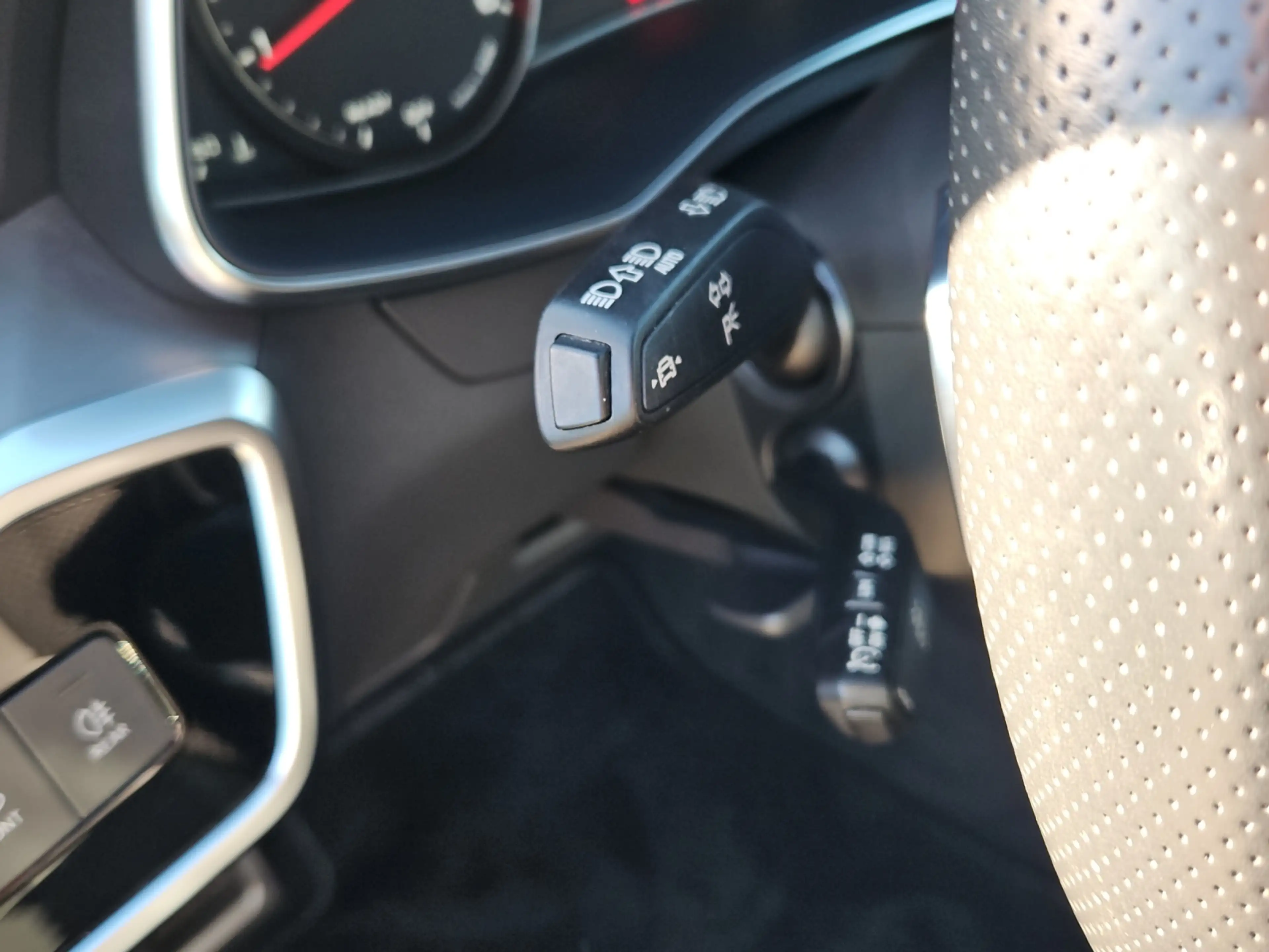 Audi A6 Avant 45 TDI S tronic quattro Sport S-line Navi... — photo 15