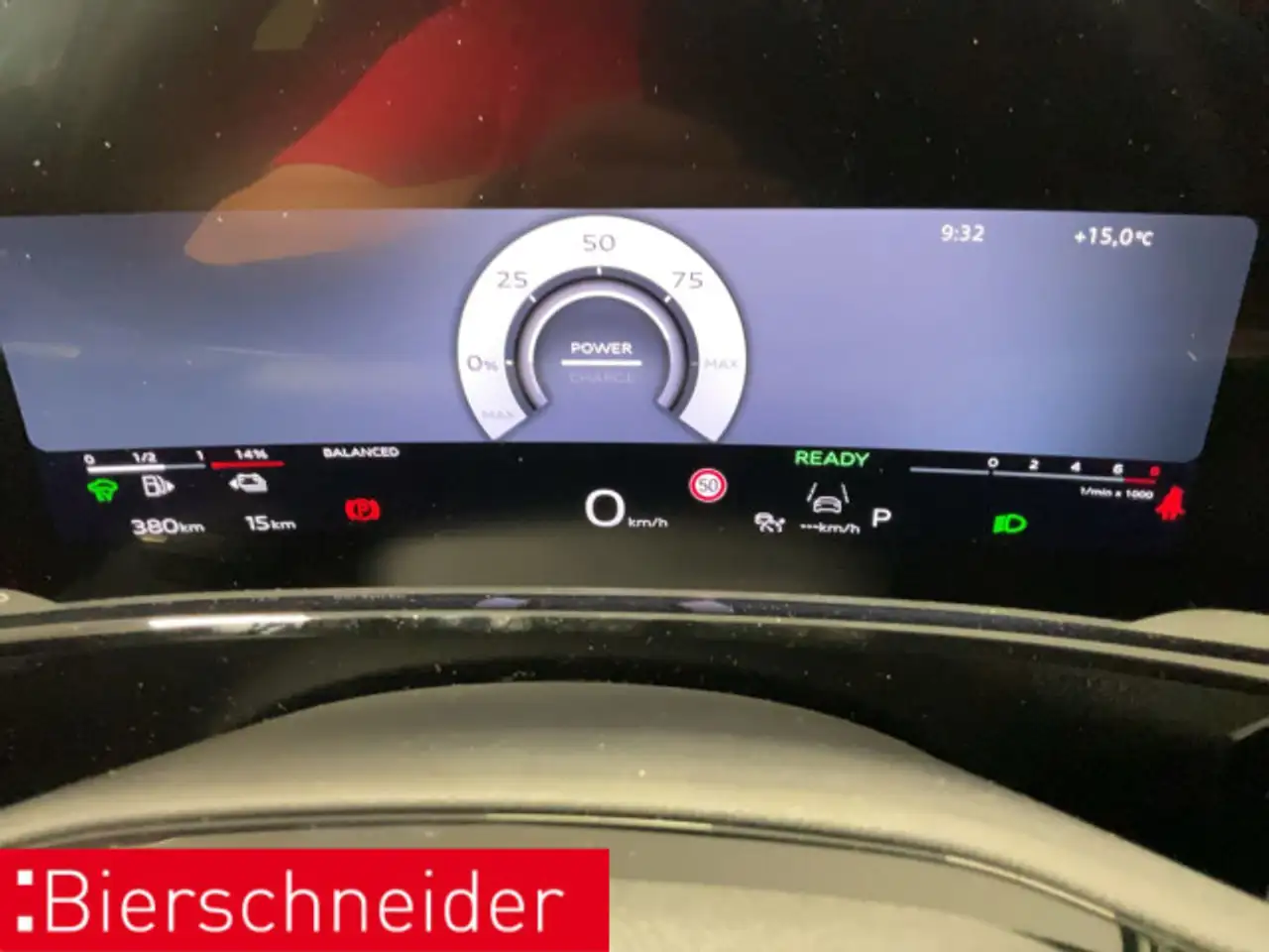Audi Q3 e-hybrid 2x S Line 20 AHK STDH HuD 15