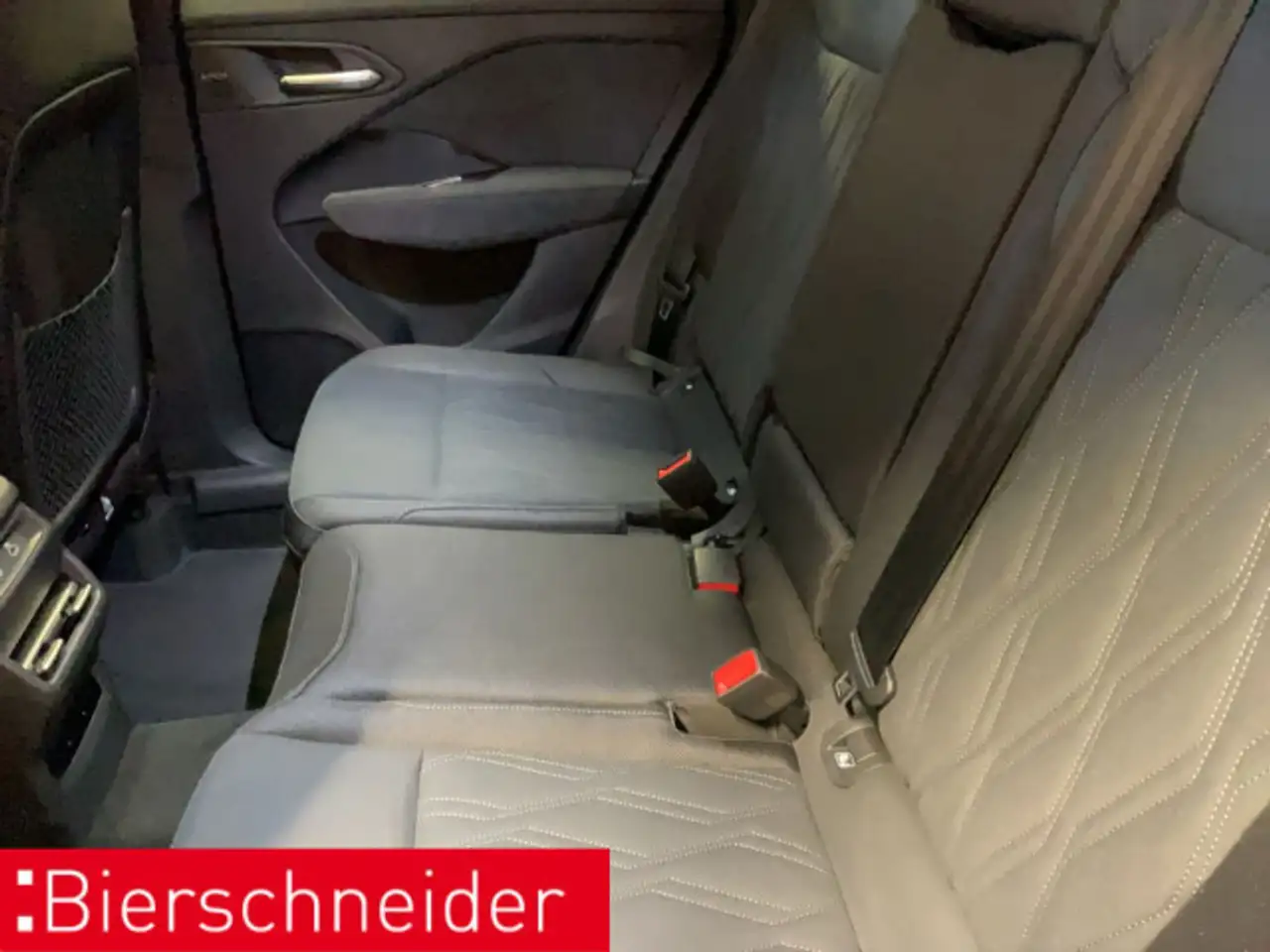 Audi Q3 e-hybrid 2x S Line 20 AHK STDH HuD 14