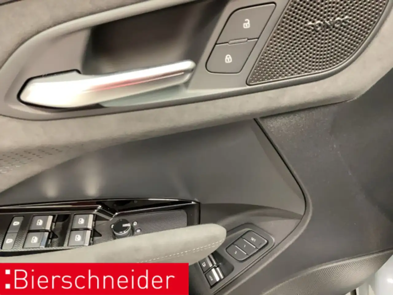 Audi Q3 e-hybrid 2x S Line 20 AHK STDH HuD 10