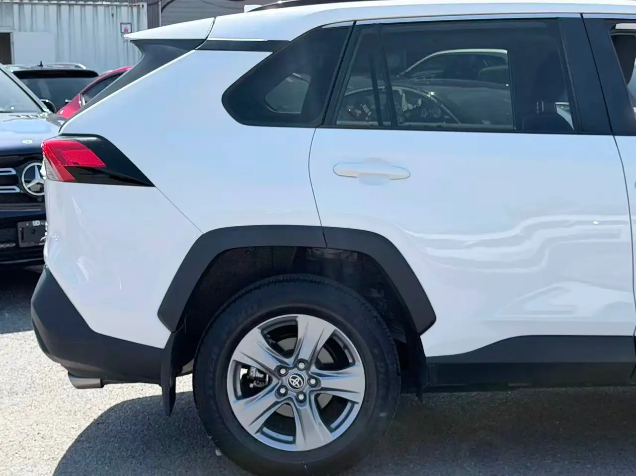 Toyota RAV 4 снимка Toyota RAV 4