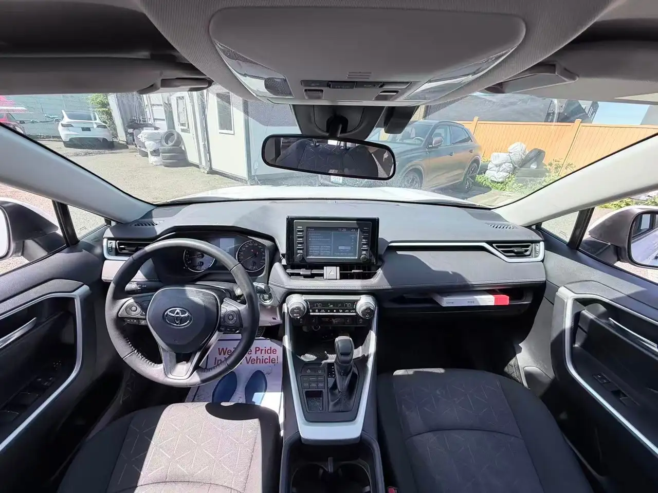 Toyota RAV 4 снимка Toyota RAV 4