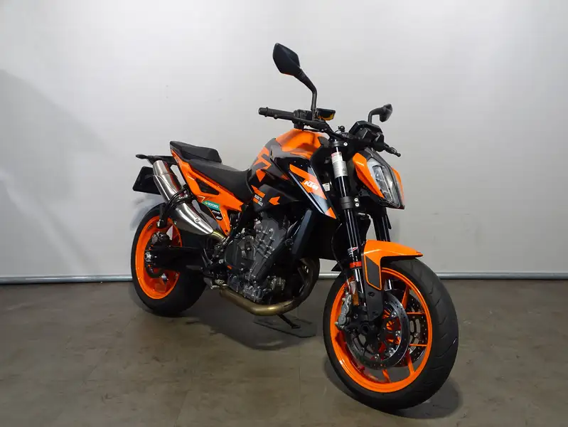 KTM 890 Duke - foto 2