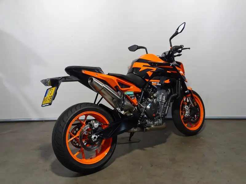 KTM 890 Duke - foto 3