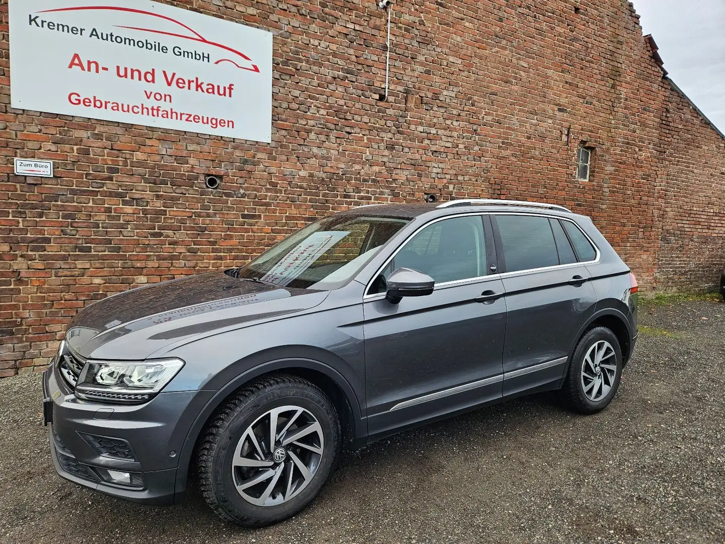 Volkswagen Tiguan 1.4 Sound BMT | TüV neu Grau - 1