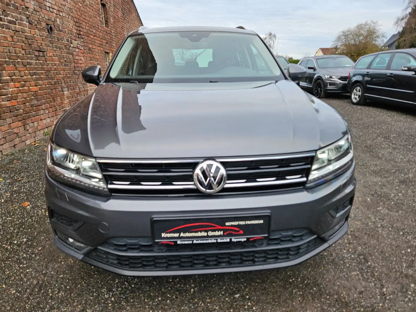 Volkswagen Tiguan 1.4 Sound BMT | TüV neu Grau - 2