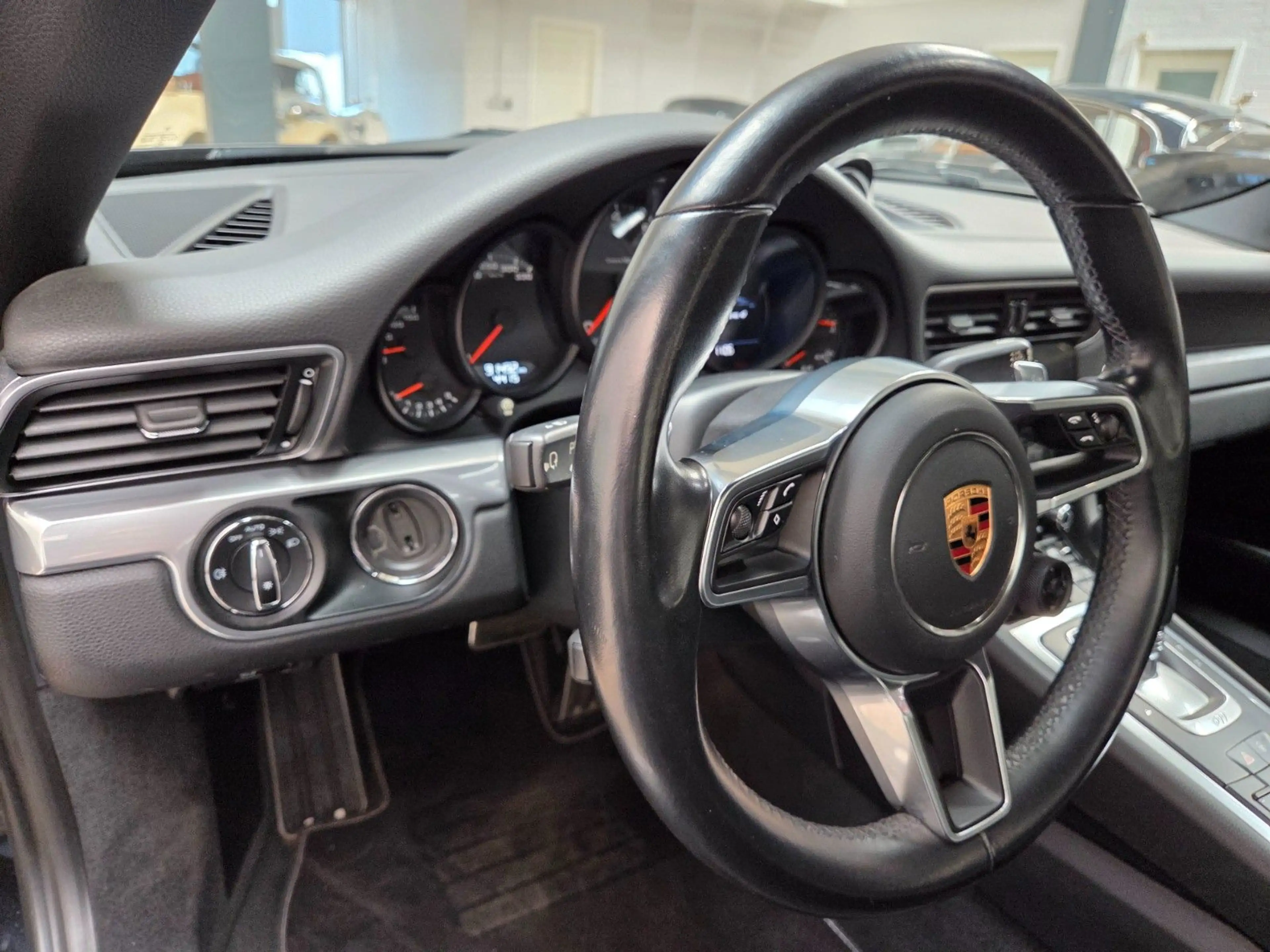 Porsche 991 911 991.2 Carrera 4 SPORT CHRONO SERVO PL. PDLS — photo 7