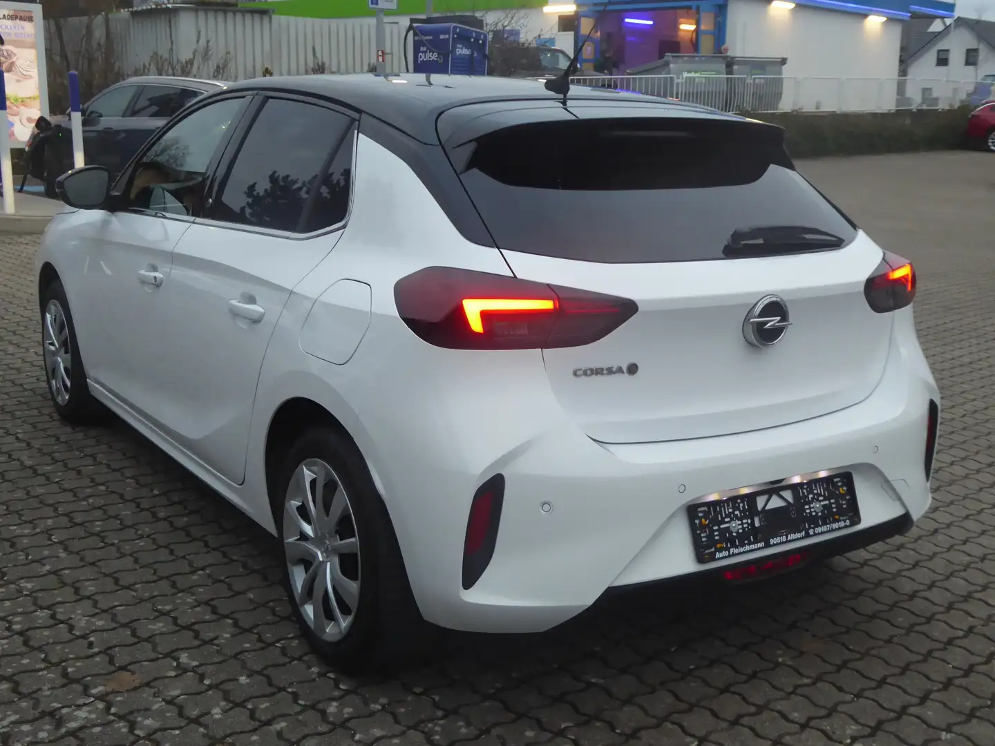 Opel Corsa-e Corsa-E 5-Türer Ultimate Blanc - 2