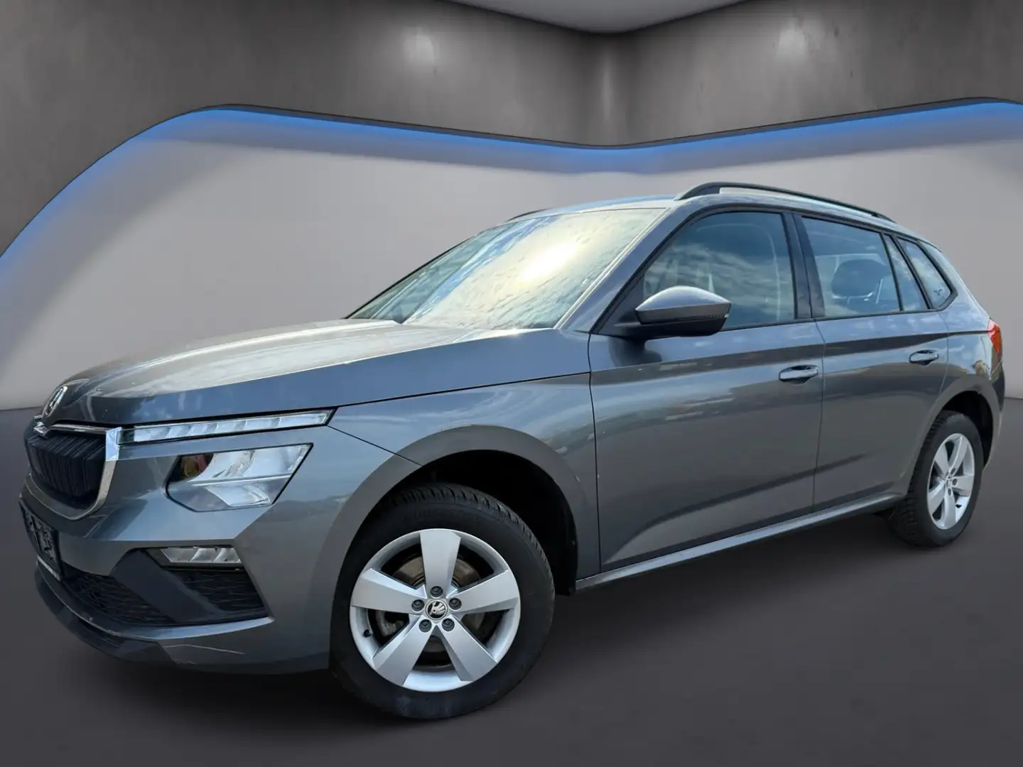 Skoda Kamiq Essence TSI *Beschädigt*Fahrbereit* Grau - 2