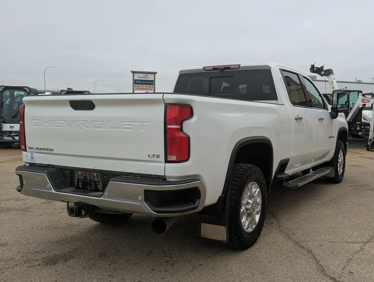 Chevrolet Silverado 3500 снимка Chevrolet Silverado 3500