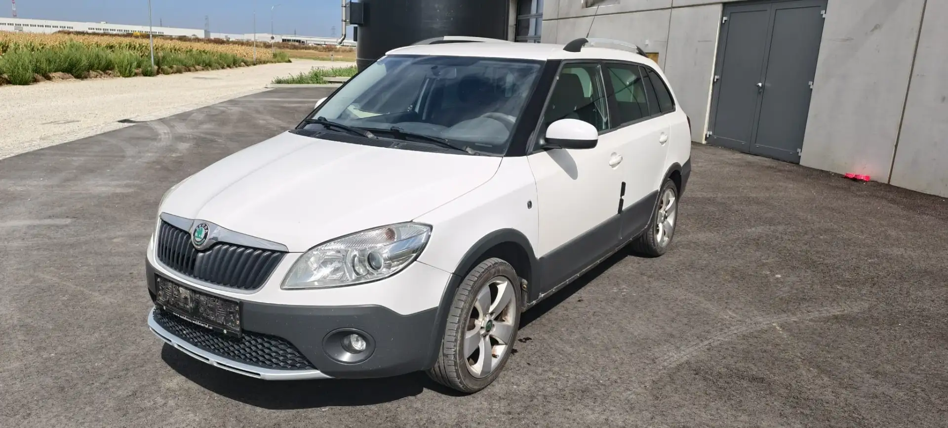 Skoda Fabia Combi Ambiente Scout 1,6 TDI CR DPF Blanco - 1