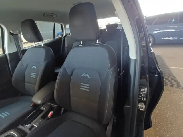 Ford Focus view 9