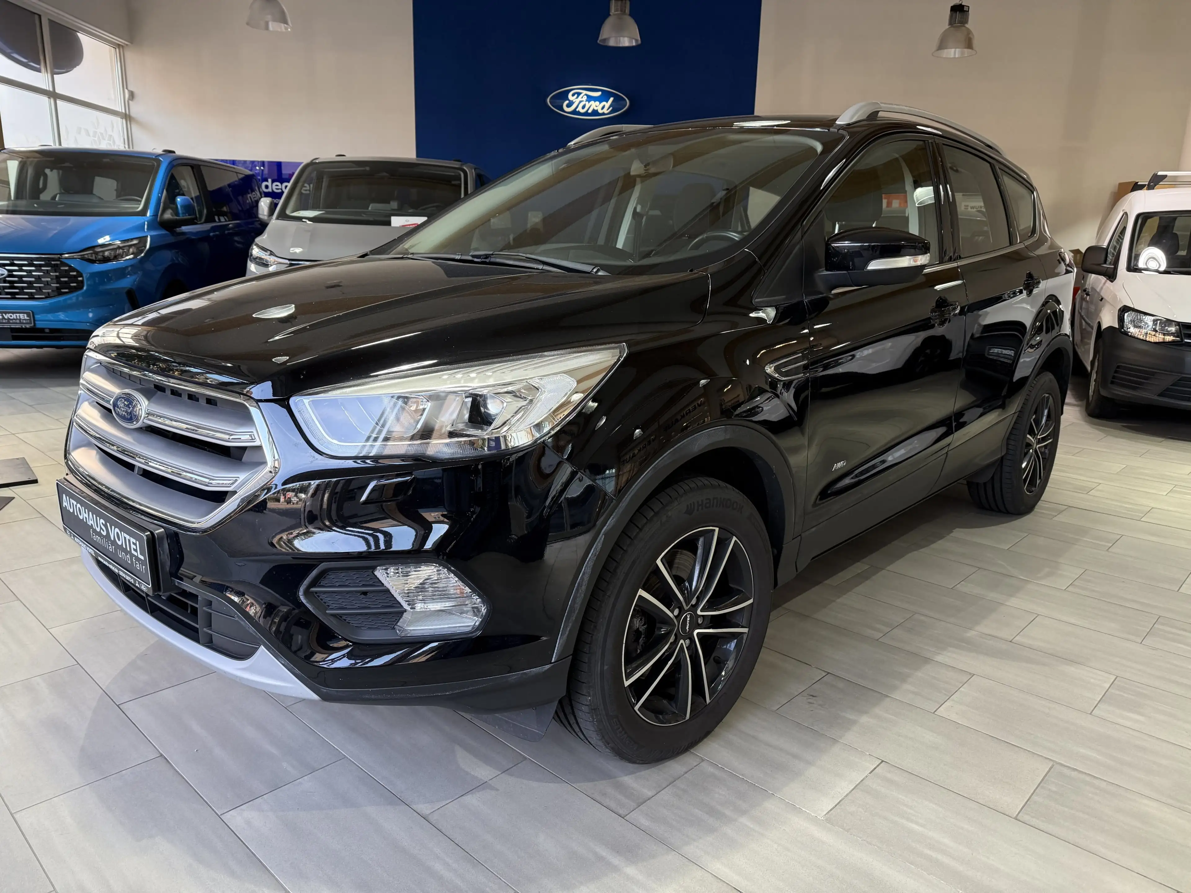 Ford Kuga Cool & Connect 4x4 / AHK / Winter-Paket / Navi