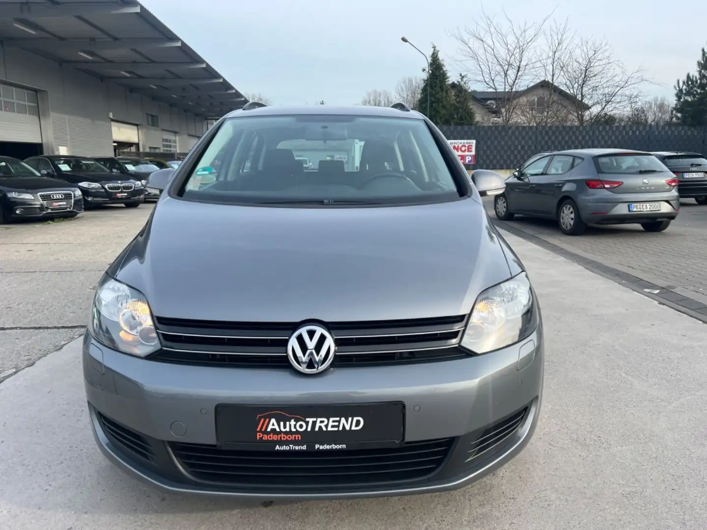 Volkswagen Golf Plus VI Comfortline *Automatik* Grau - 2