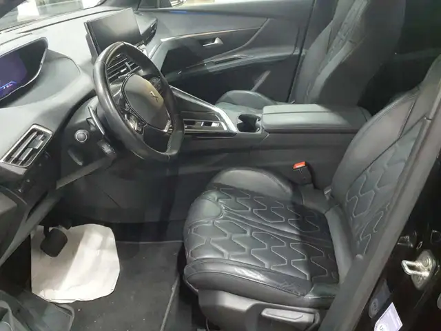 Peugeot 3008 view 7
