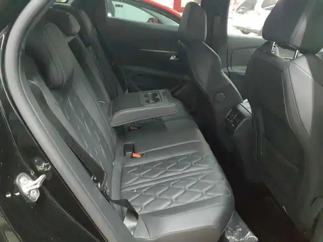 Peugeot 3008 view 14