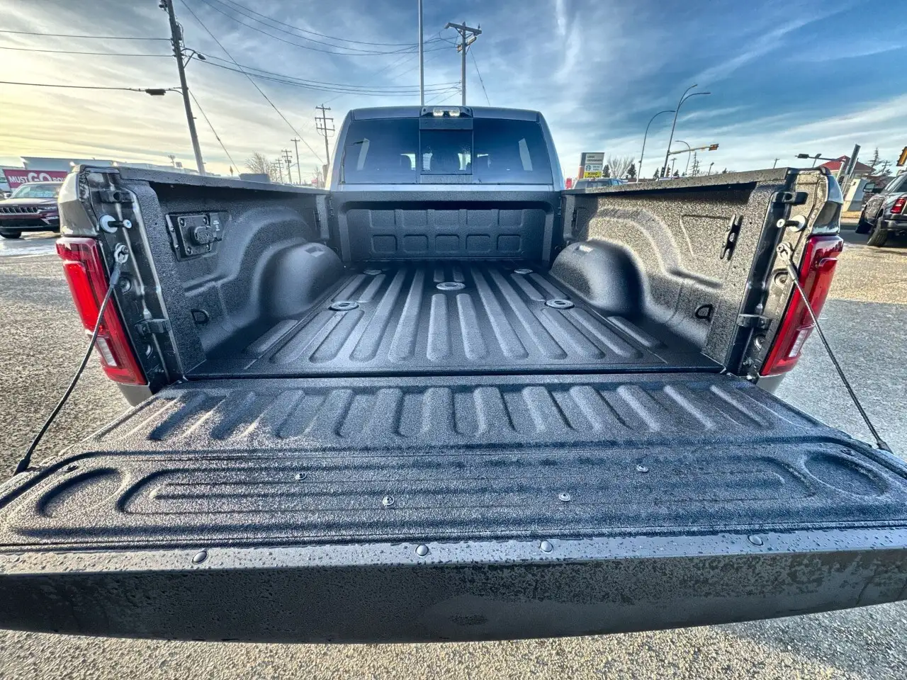 RAM 3500 снимка RAM 3500