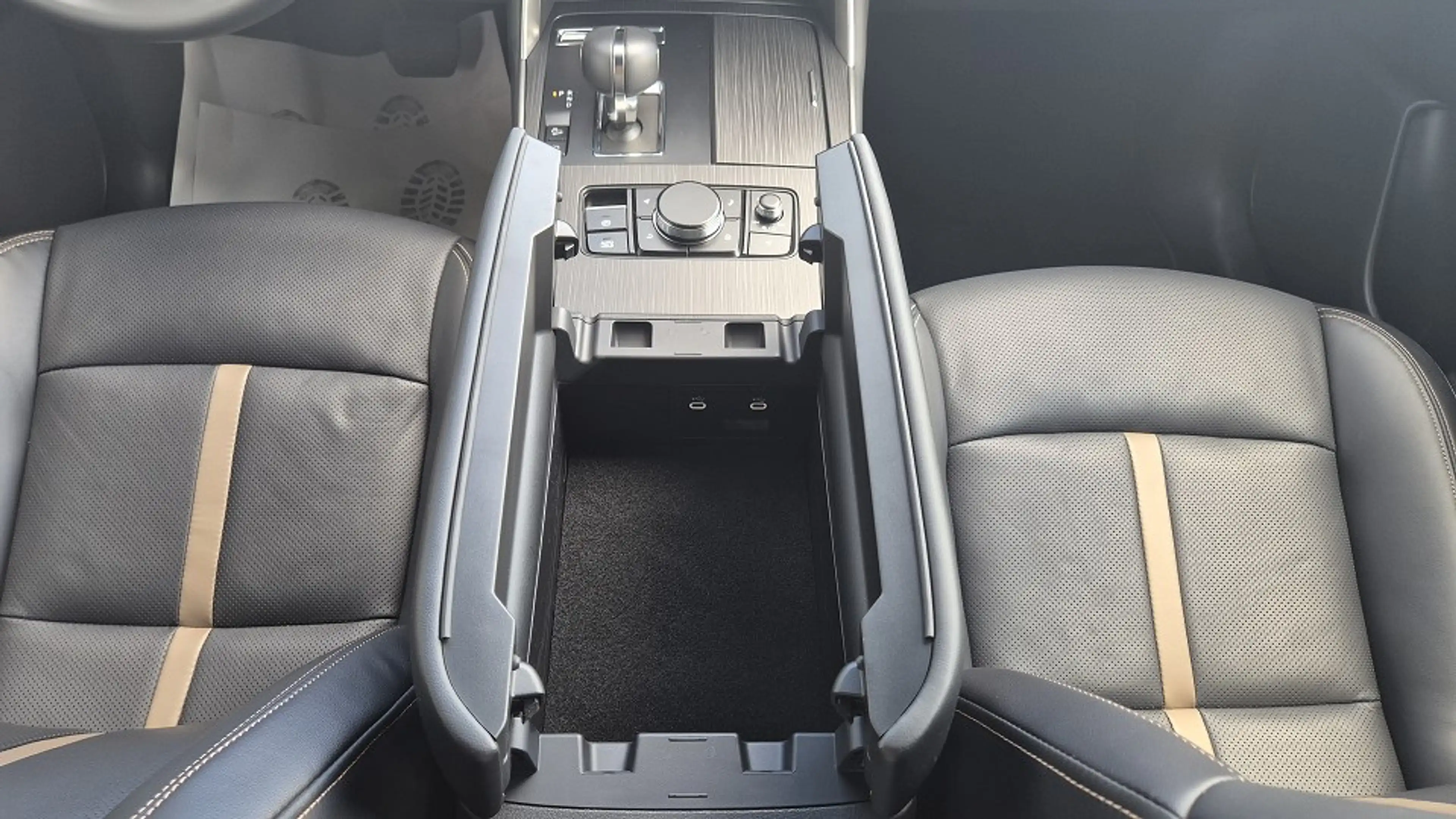 Mazda CX-60 5WGN 3.3L e-SKYACTIV D 254ps 8AT AWD Homura COSO — photo 12