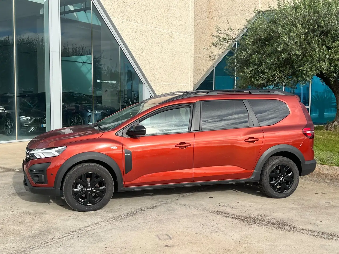 Dacia Jogger 1.0 tce 110cv possibilità noleggio no scoring Arancione - 2