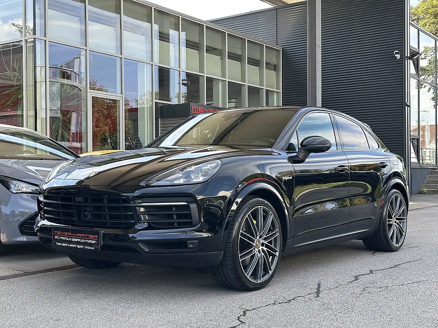 Porsche Cayenne Coupe E-Hybrid PHEV 17,9 kWh Aut. / APPROVED 2027 Schwarz - 2